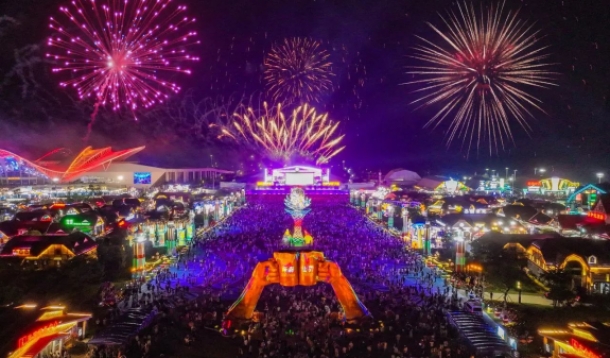 開(kāi)啟“歡動(dòng)”模式！第34屆青島國(guó)際啤酒節(jié)在金沙灘啤酒城盛大開(kāi)幕